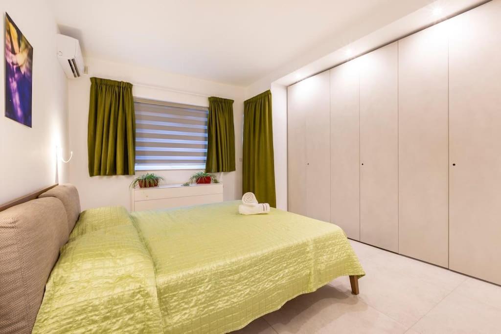 Ngh12 - Lovely And Spacious 2 Bedroom Apartment Naxxar Dış mekan fotoğraf