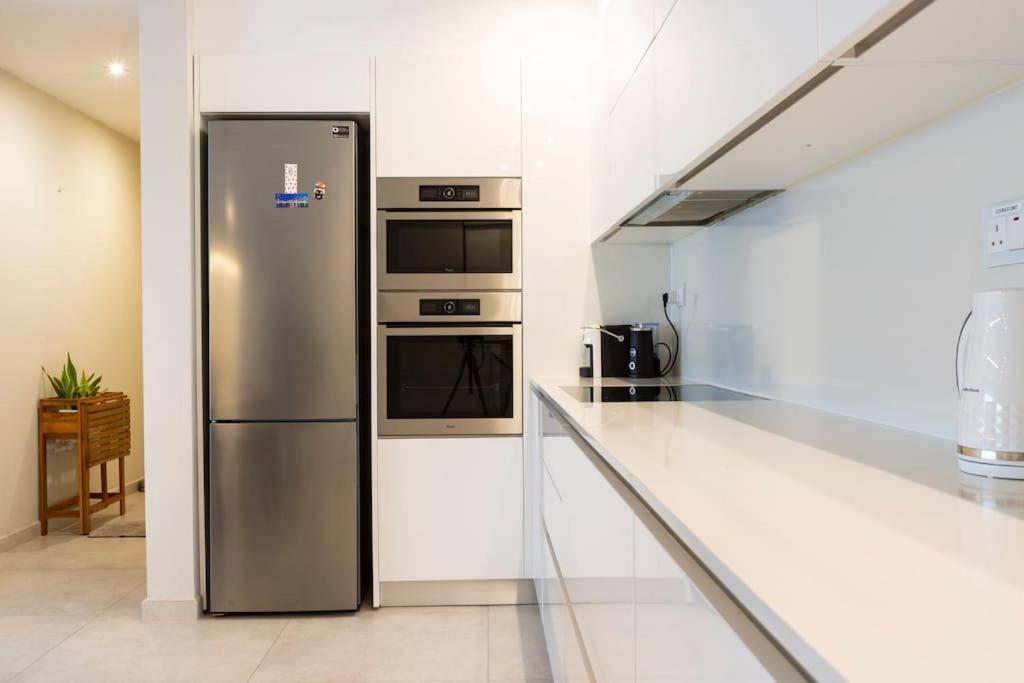 Ngh12 - Lovely And Spacious 2 Bedroom Apartment Naxxar Dış mekan fotoğraf