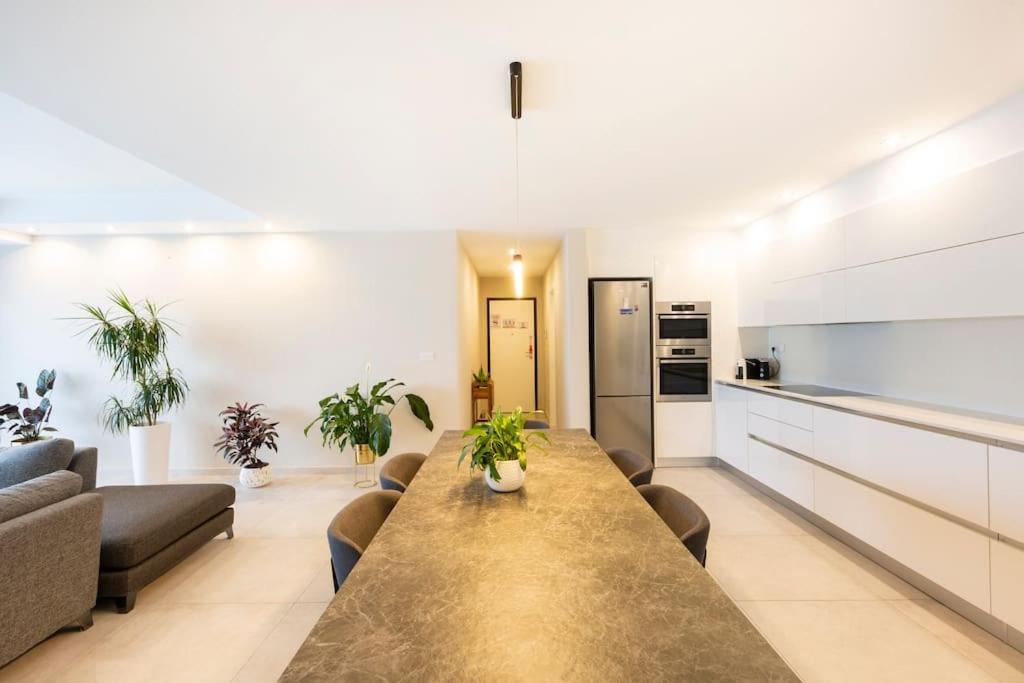 Ngh12 - Lovely And Spacious 2 Bedroom Apartment Naxxar Dış mekan fotoğraf